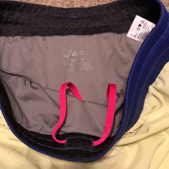 Asics Active Running Shorts - Picture 2 of 3